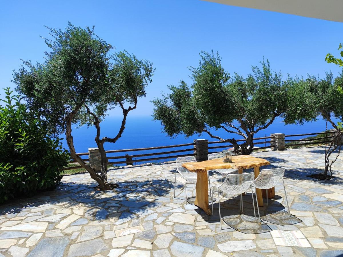 Country house Alia's Sea View & Aprovaton