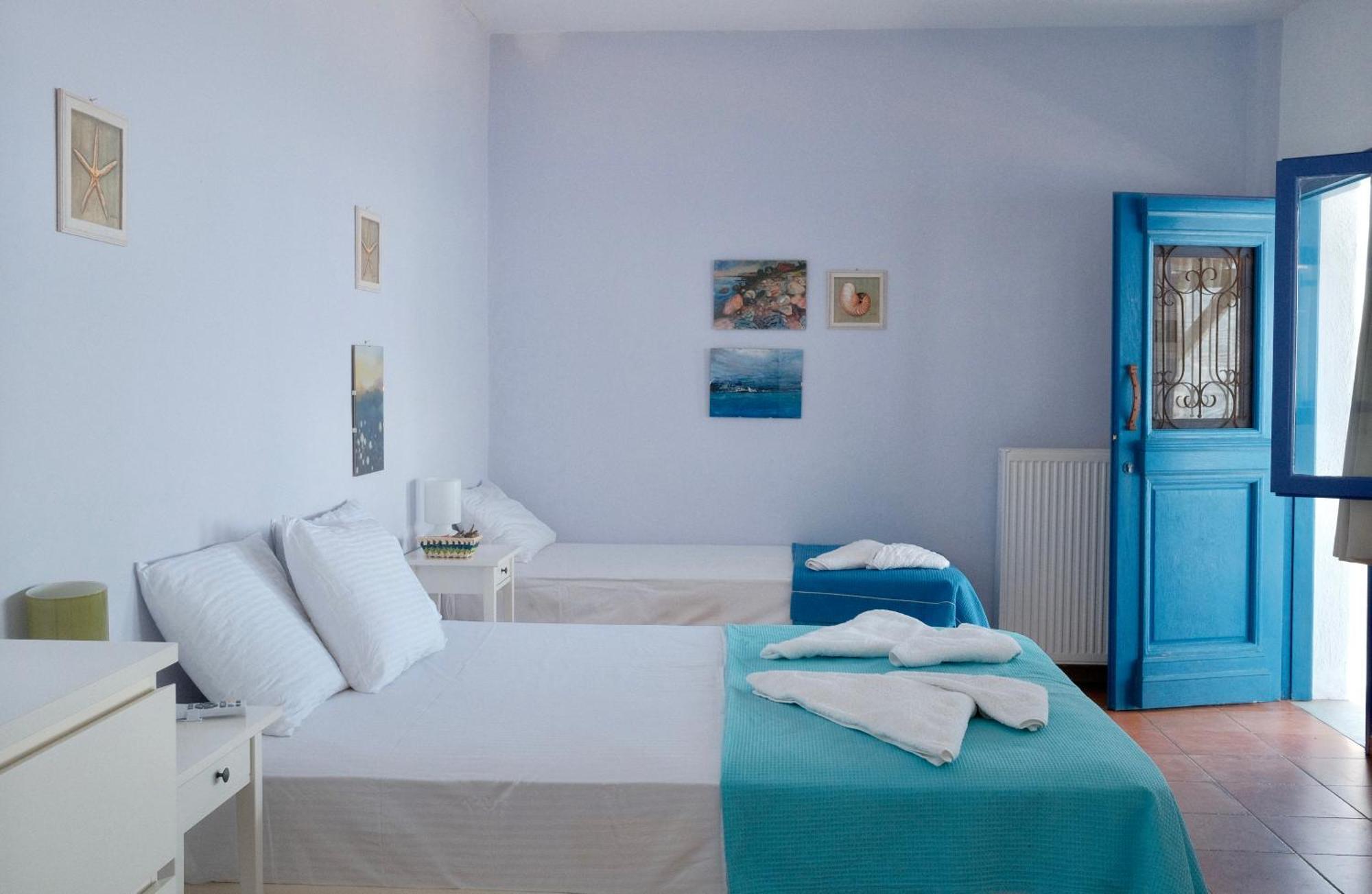 Country house Alia's Sea View & Aprovaton