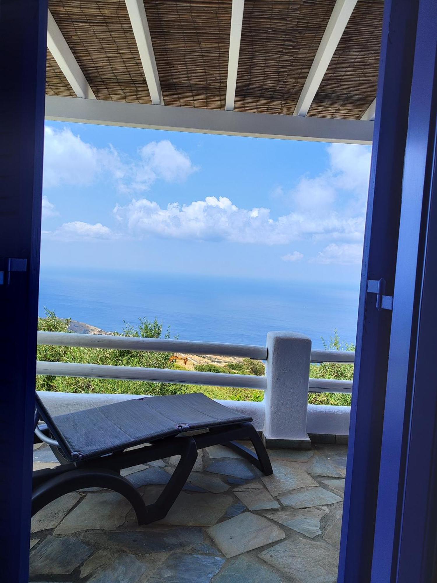 Alia's Sea View & * Aprovaton